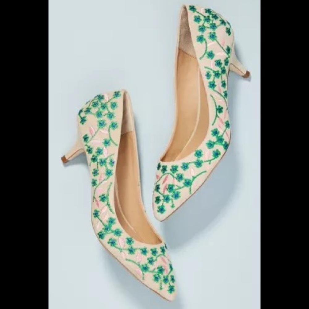 SALE Anthropologie Floral Vine Kitten Heel, 6.5💕